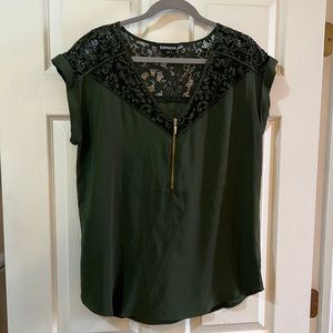 Express green cap sleeve lace pullover